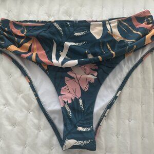 Cupshe NWT Bikini swim Bottom size XL Green Orange Floral